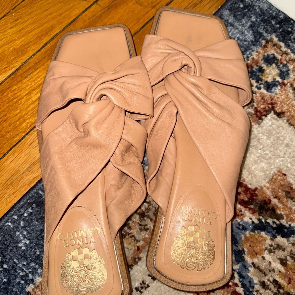 Vince Camuto Women's Nude Knotted Slide Sandals